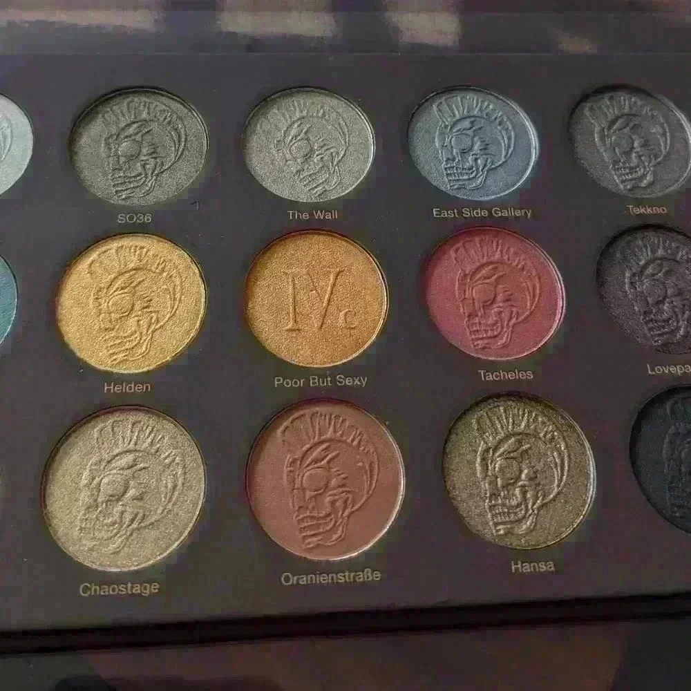 Nomad Berlin Underground Palette